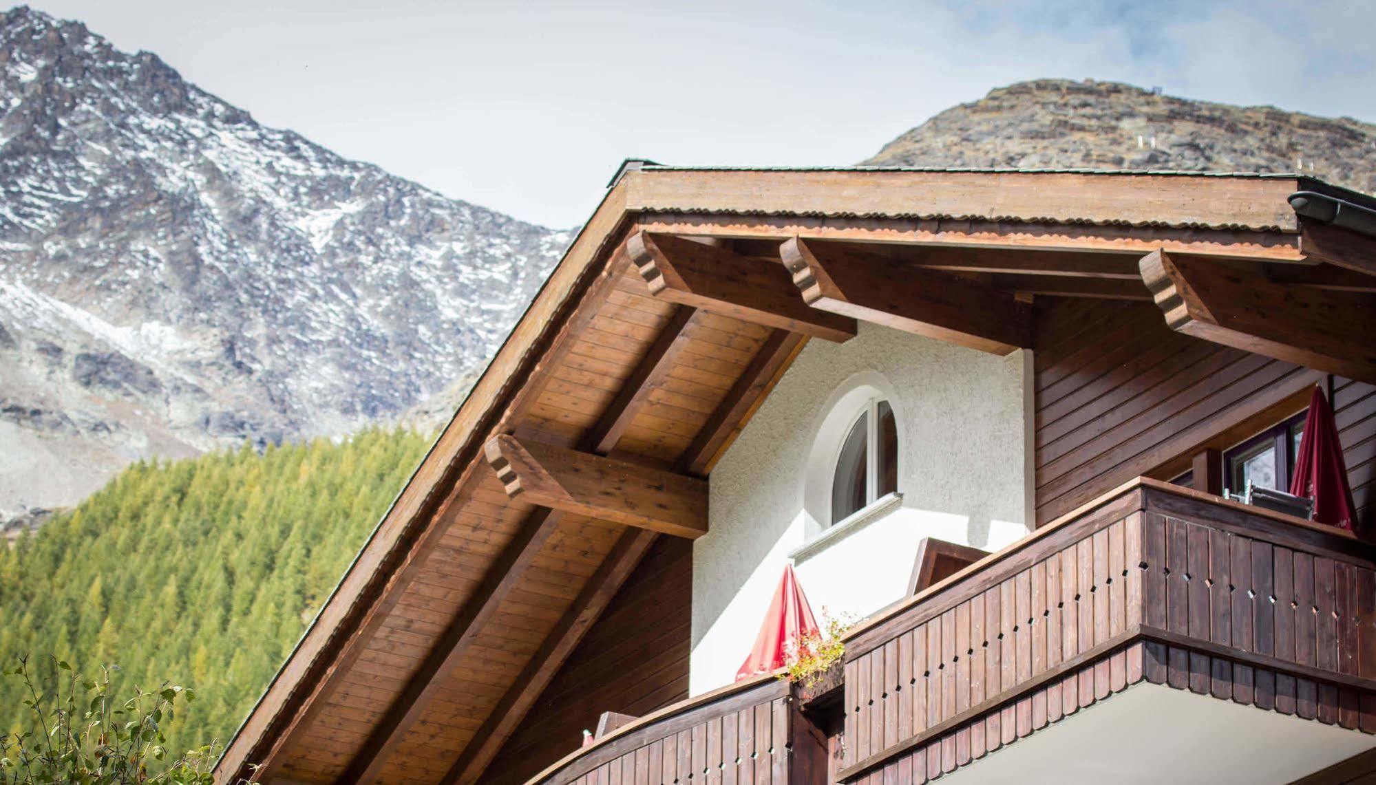 サース フェー Berghof Garni - The Dom Collection Bed & Breakfast エクステリア 写真