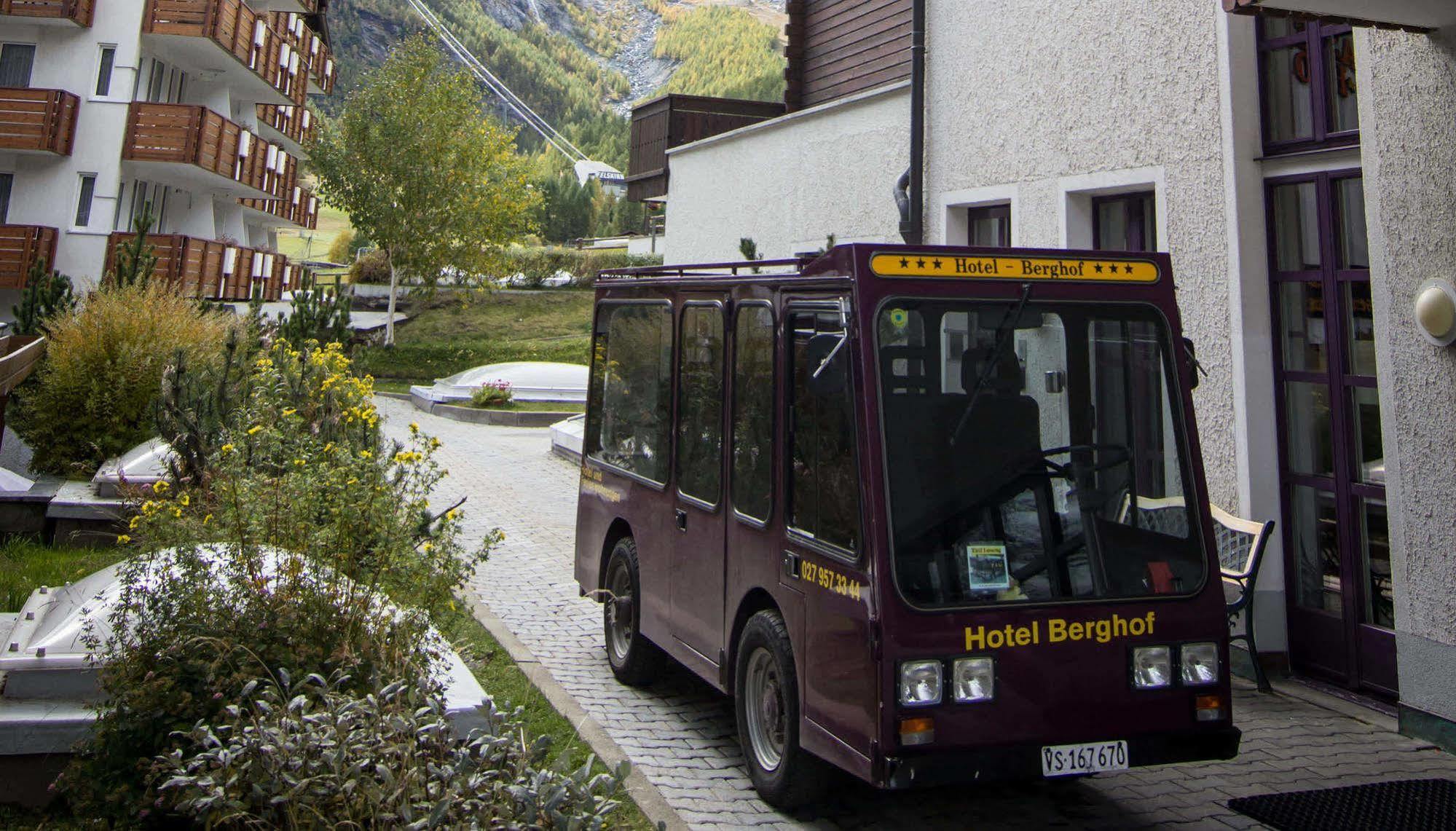 サース フェー Berghof Garni - The Dom Collection Bed & Breakfast エクステリア 写真