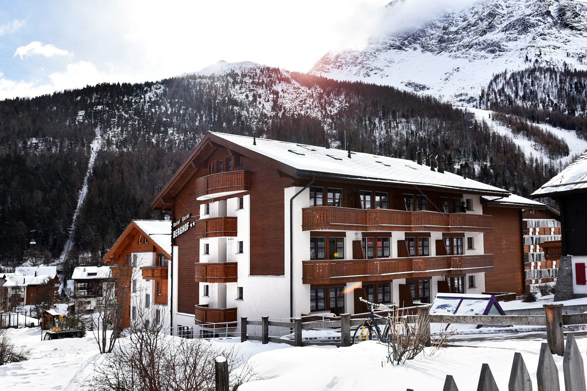 サース フェー Berghof Garni - The Dom Collection Bed & Breakfast エクステリア 写真